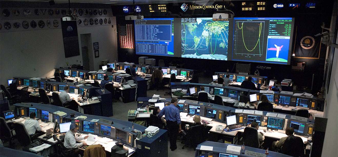 Control room NASA 2005